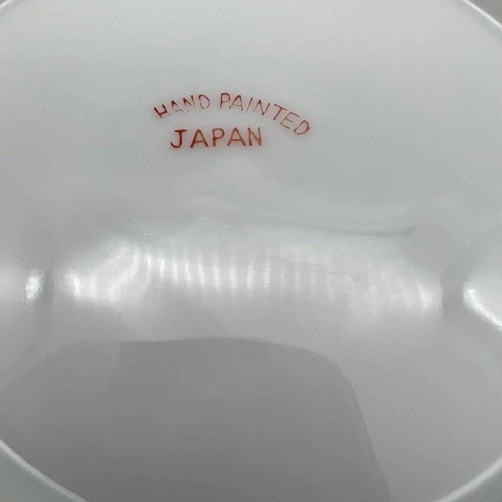 Vintage Heart Shaped Collectible Plate Canada White w/ Gold Trim 6" Hand Painted - Picture 5 of 5